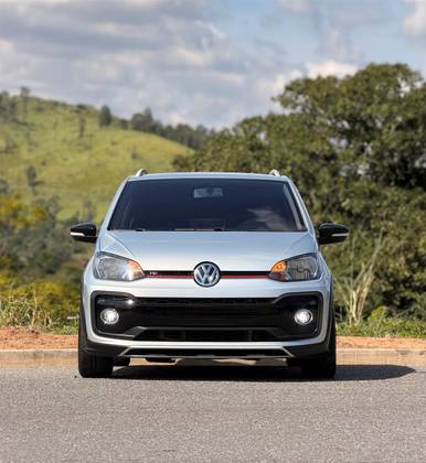 VOLKSWAGEN UP 1.0 170 TSI TOTAL FLEX XTREME 4P MANUAL